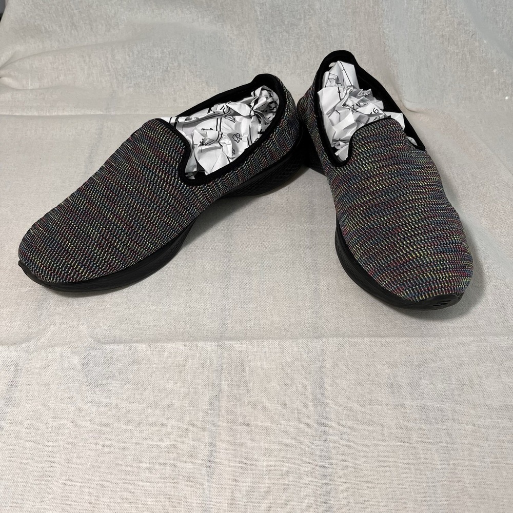 Skechers Shoes Women's Size 9.5 Goga Max Go Walk 4 Slip On Sneaker  Rainbow